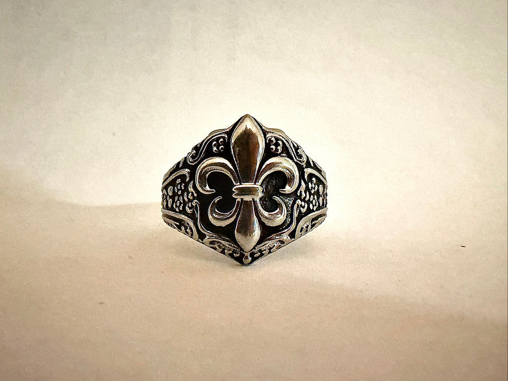 Bague fleur de lys
